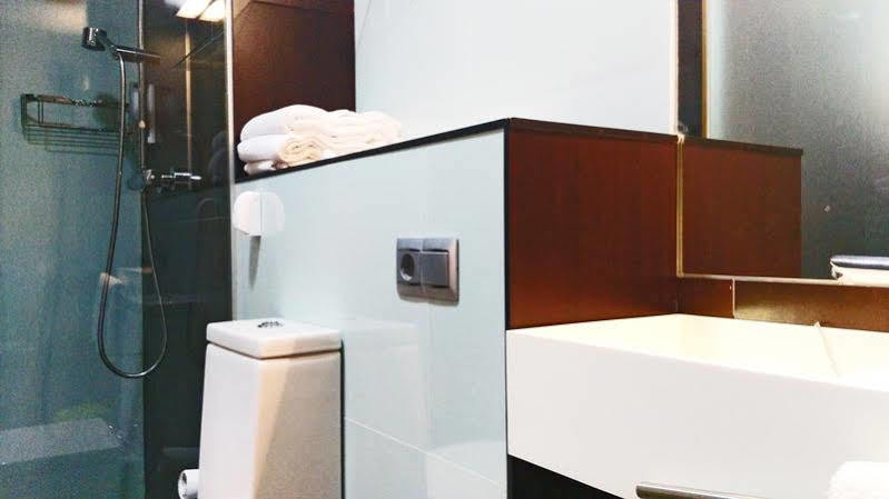 Dream Suites And Apartments Almeria Centro Buitenkant foto