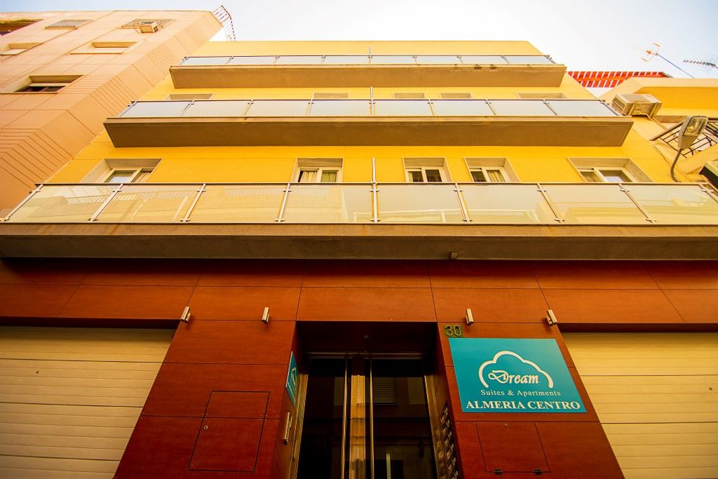 Dream Suites And Apartments Almeria Centro Buitenkant foto